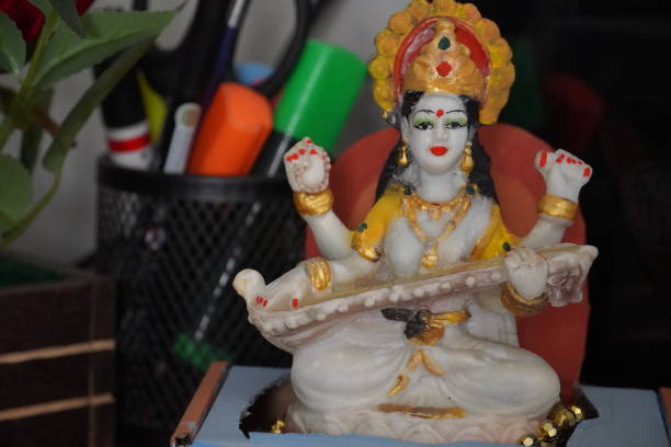 Vasant Panchami 2022: जानें क्यों होती है वसंत पंचमी पर मां सरस्वती की पूजा