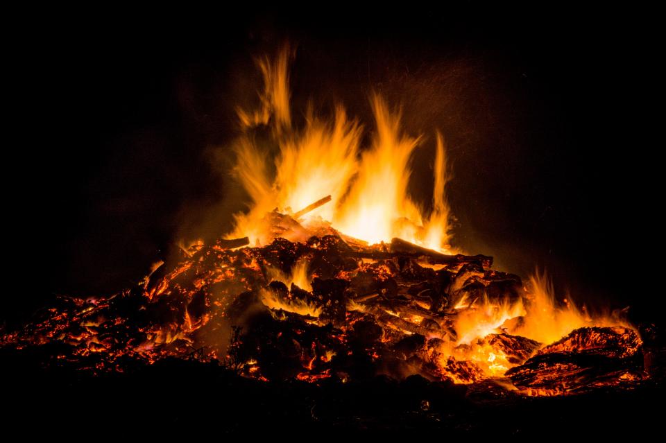 Details about Holika Dahan 2023, Holika Dahan puja rituals, and others dos and donts to keep in mind