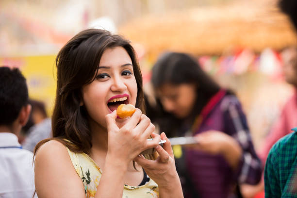 5 Zodiac Signs Women Who Love To Eat Street Food