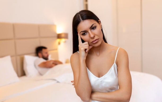 8  Signs You Are In An Unhealthy Relationship