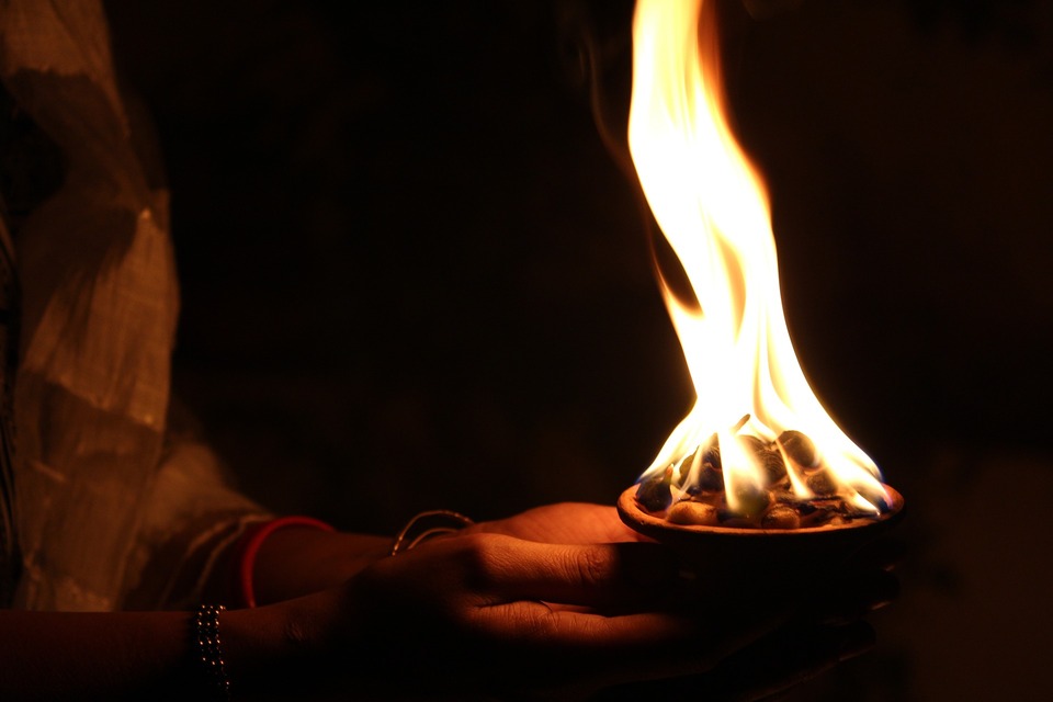 Sacred Fire: Understanding Agni's Role and Meaning in Rituals