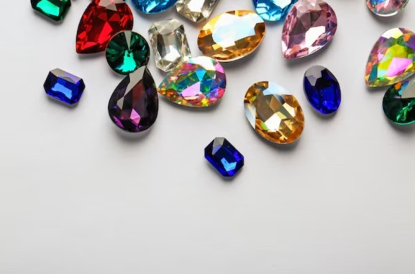 Top 5 Gemstones To Attract Peace According To Astrology